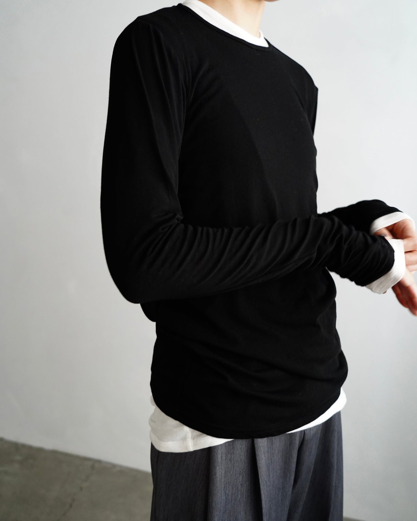 Powdery Pullover / BLACK