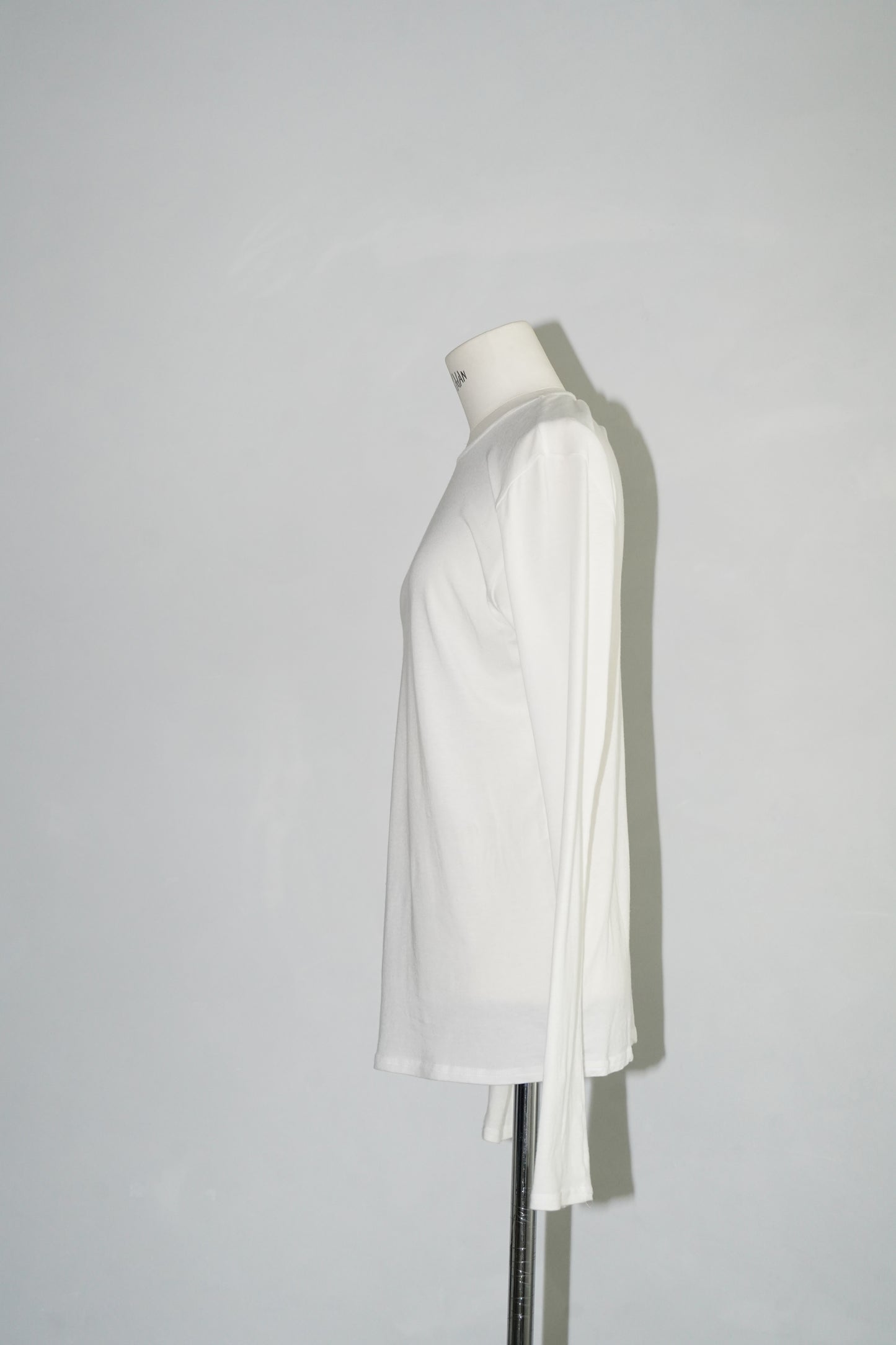 Powdery Pullover / WHITE