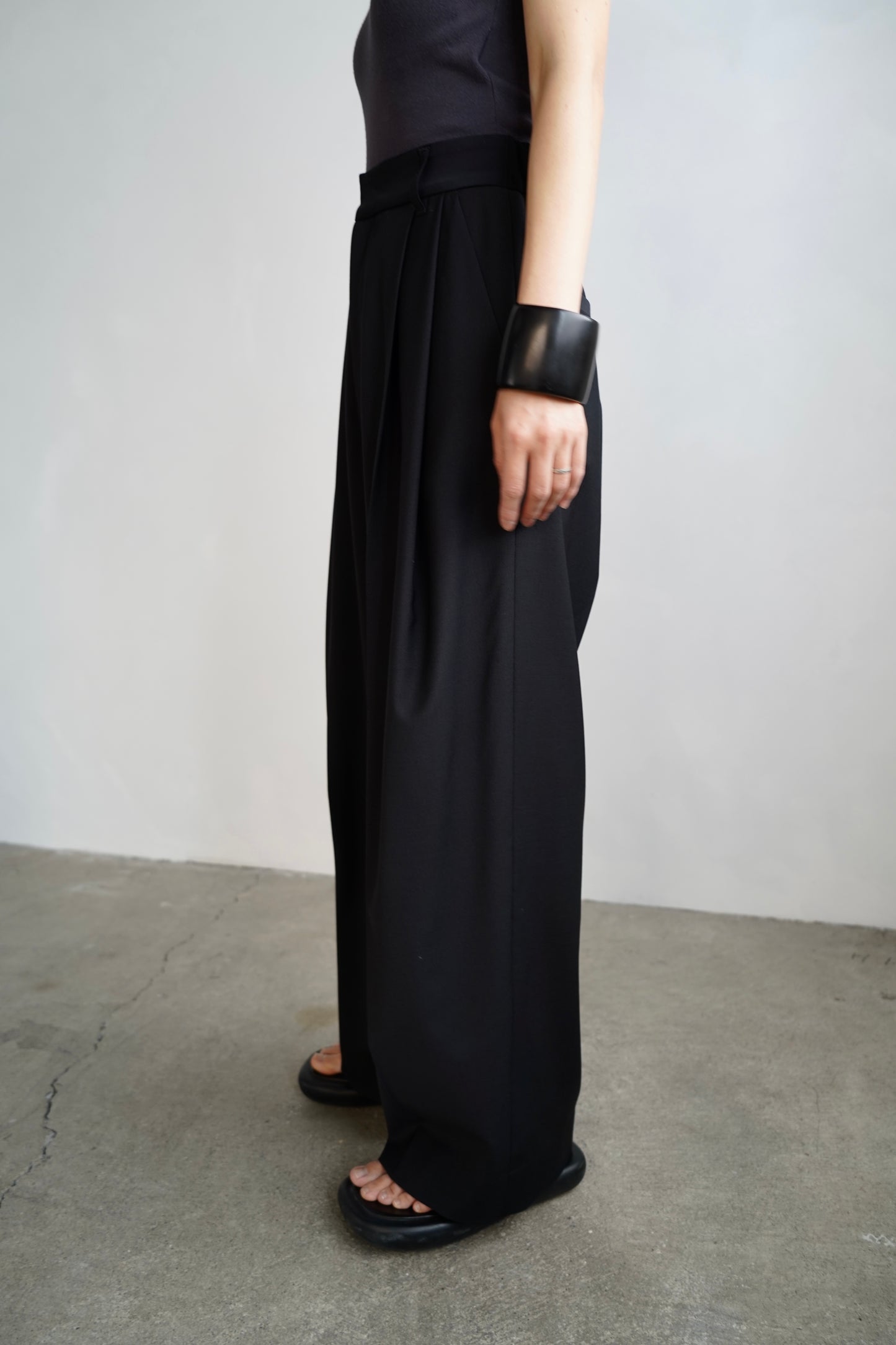 Thin Tack Pants / BLACK /38size only