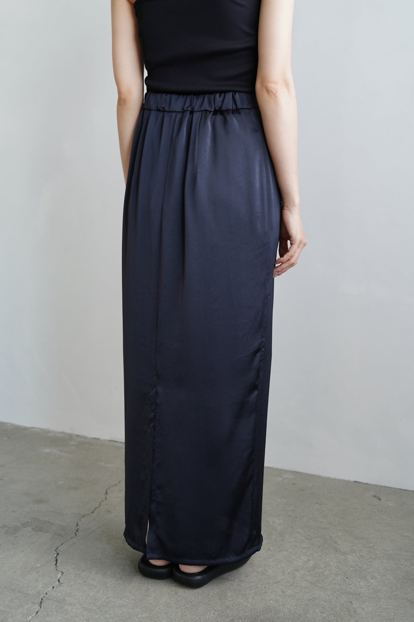 Satin Tight Skirts / NAVY -5月23-28日発送-
