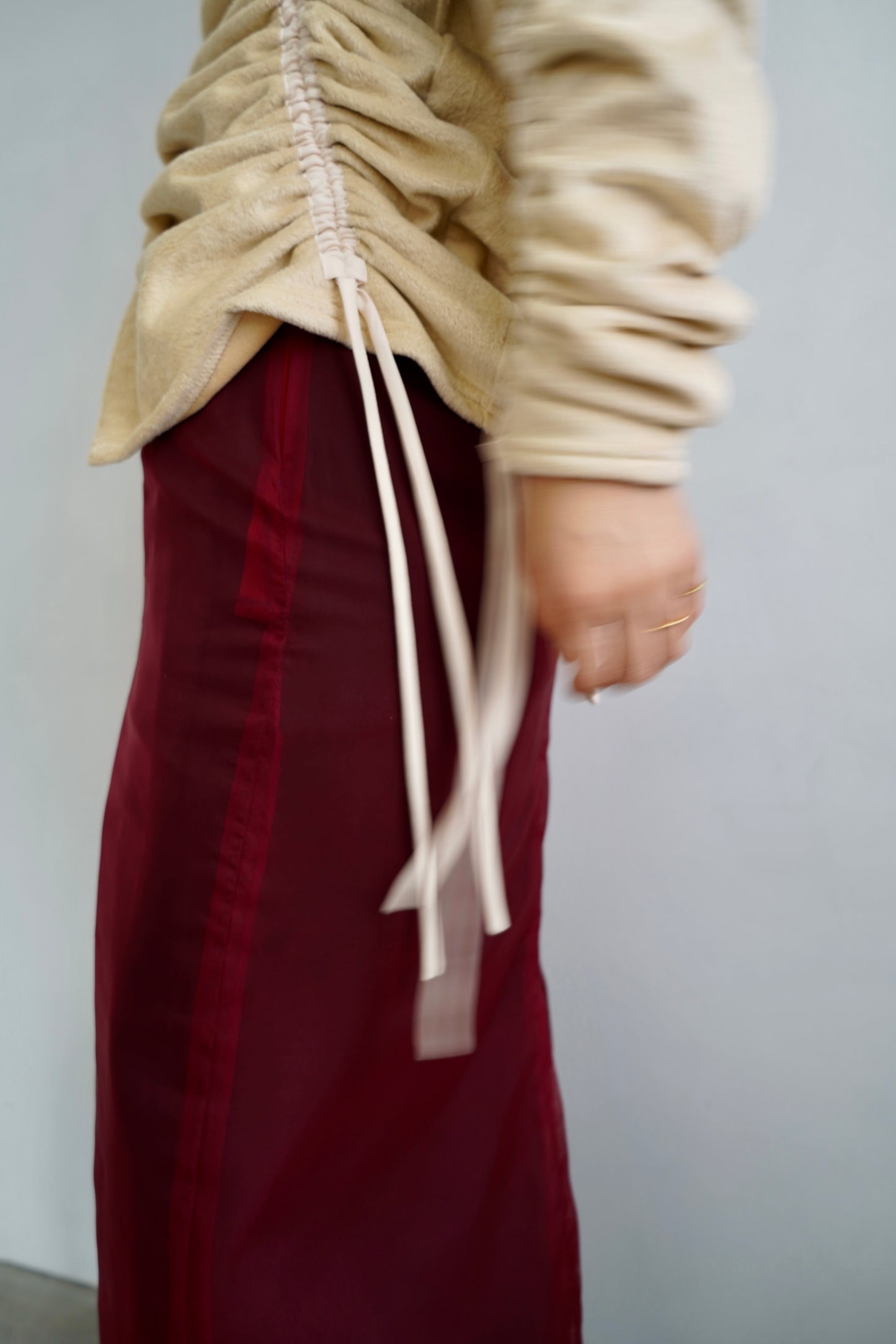 Drawcord Cardigan / CREAMBEIGE