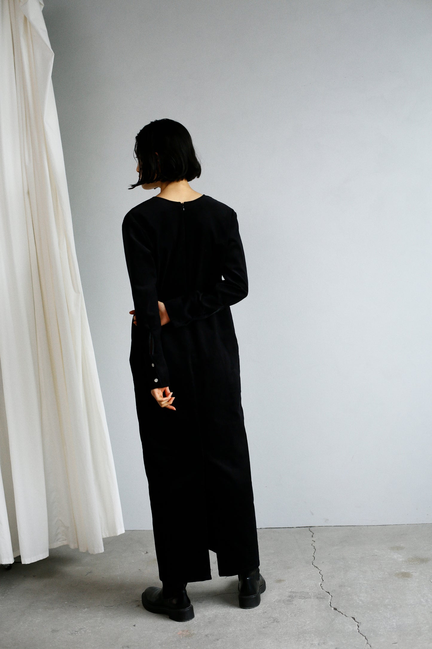 Corduroy Dress / BLACK