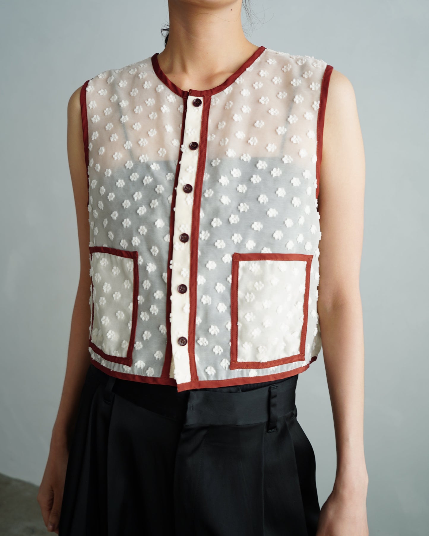 Cut Lace Vest / CREAM -5月1日発送-