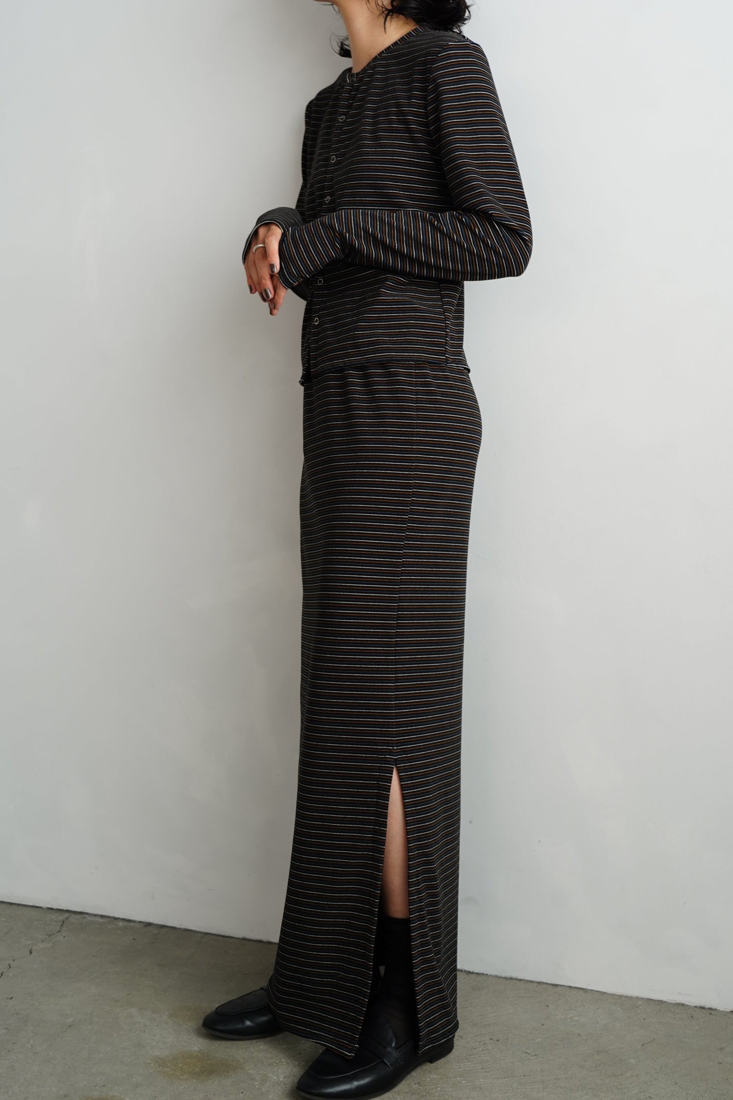 Plush Multi Border Skirt / BLACK -10月5-10日発送-