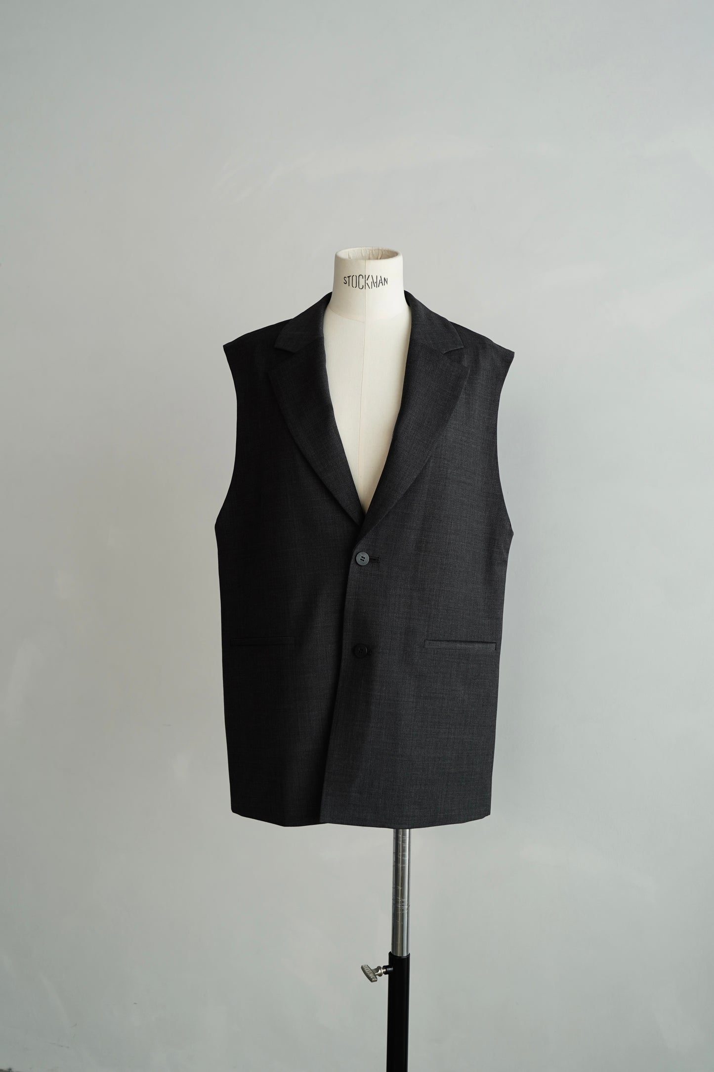 Tailored Vest / CHARCOALGRAY