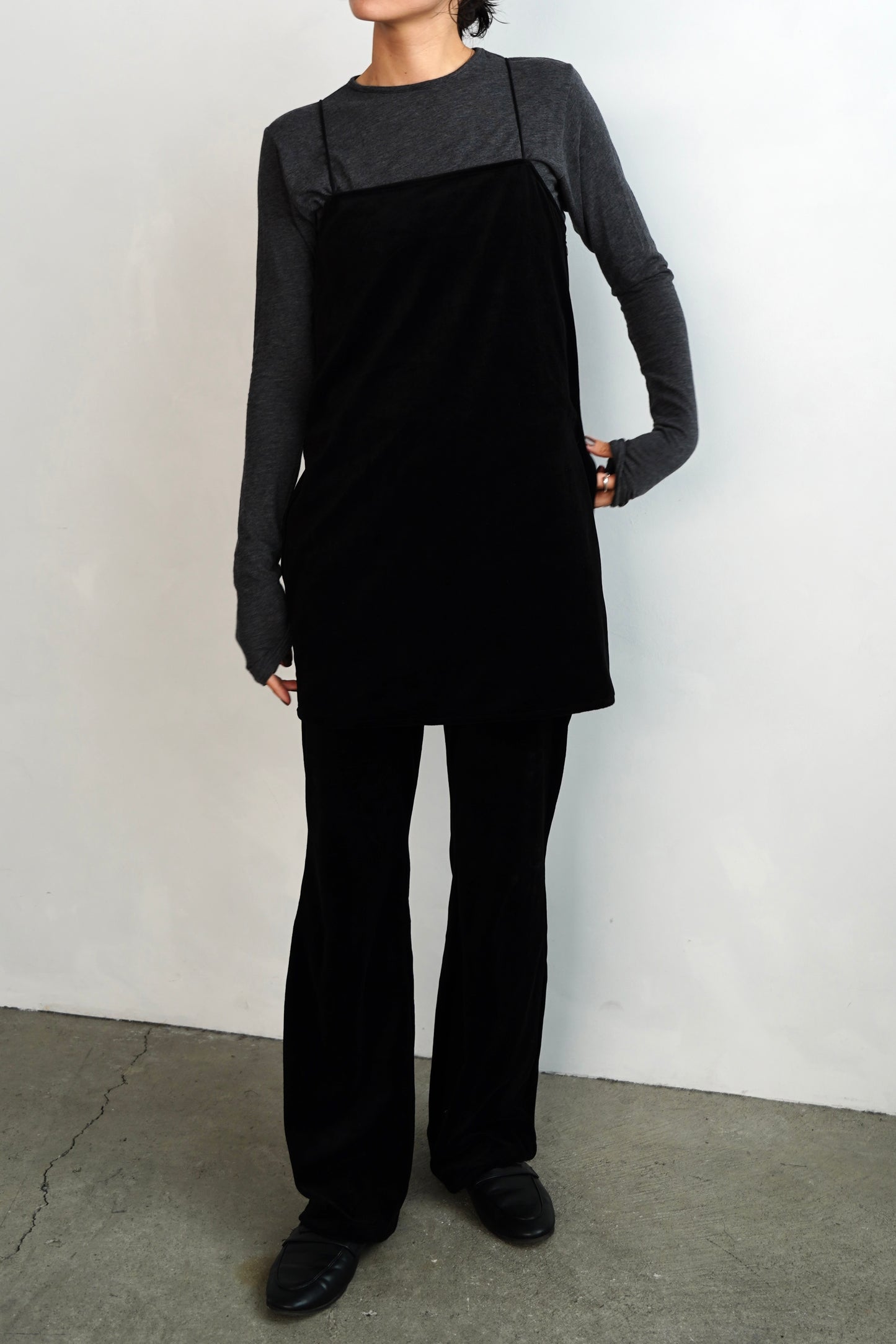 Velour Cami Pants Set / BLACK -9月30日発送-