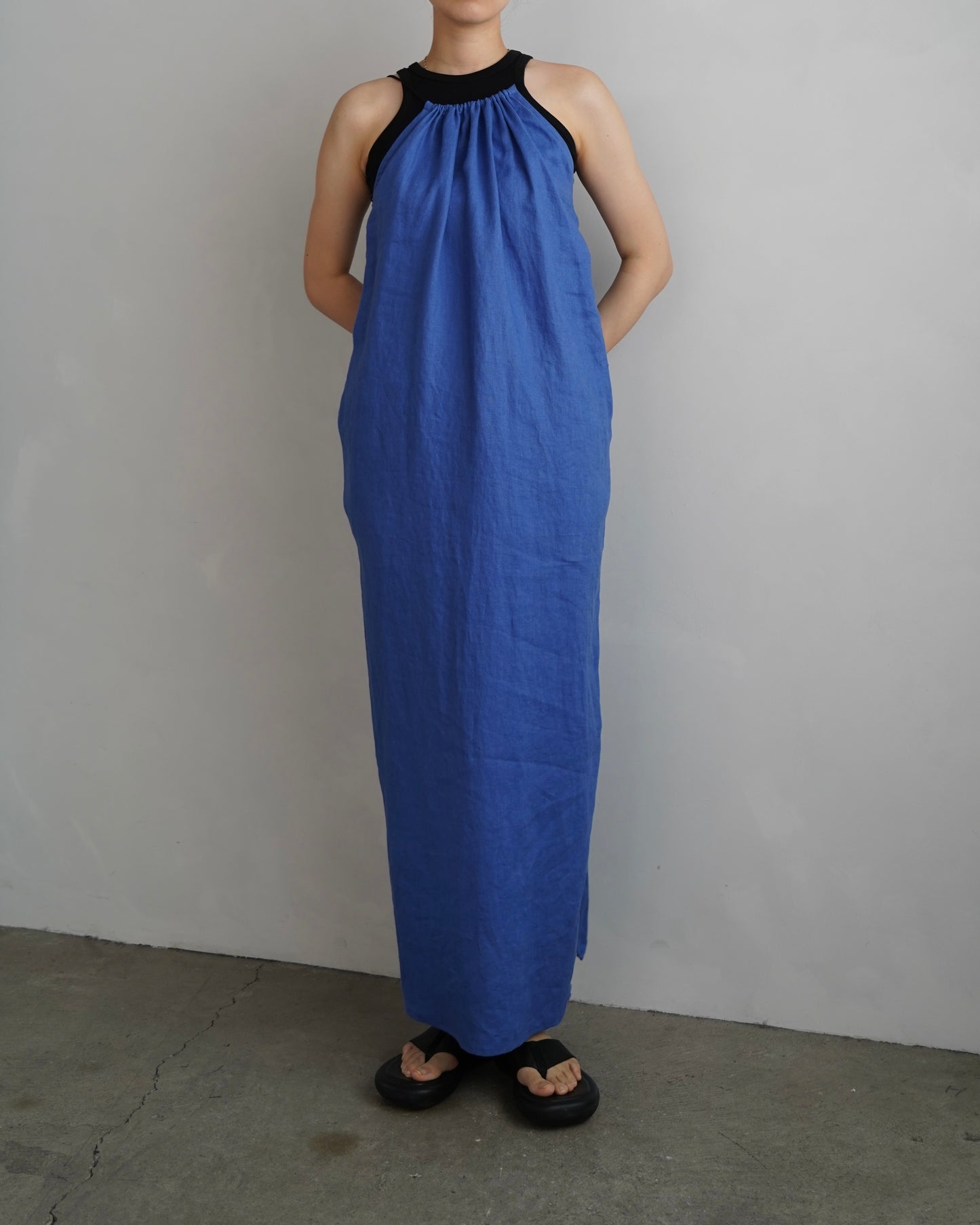 Linen Halter Dress / BLUE -7月10日発送-