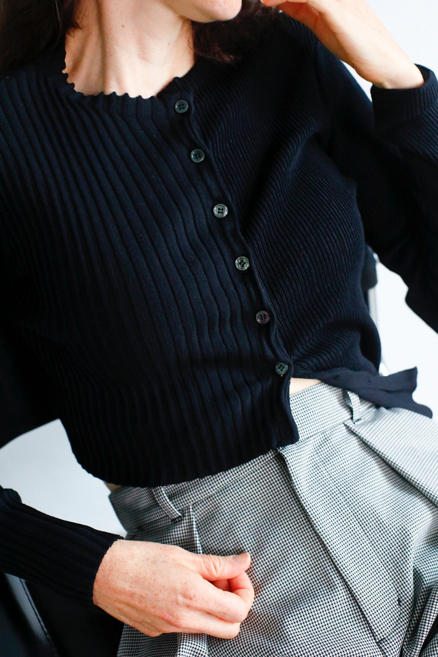 Two-Tone Knit Cardigan / BLACK -10月20-25日発送-