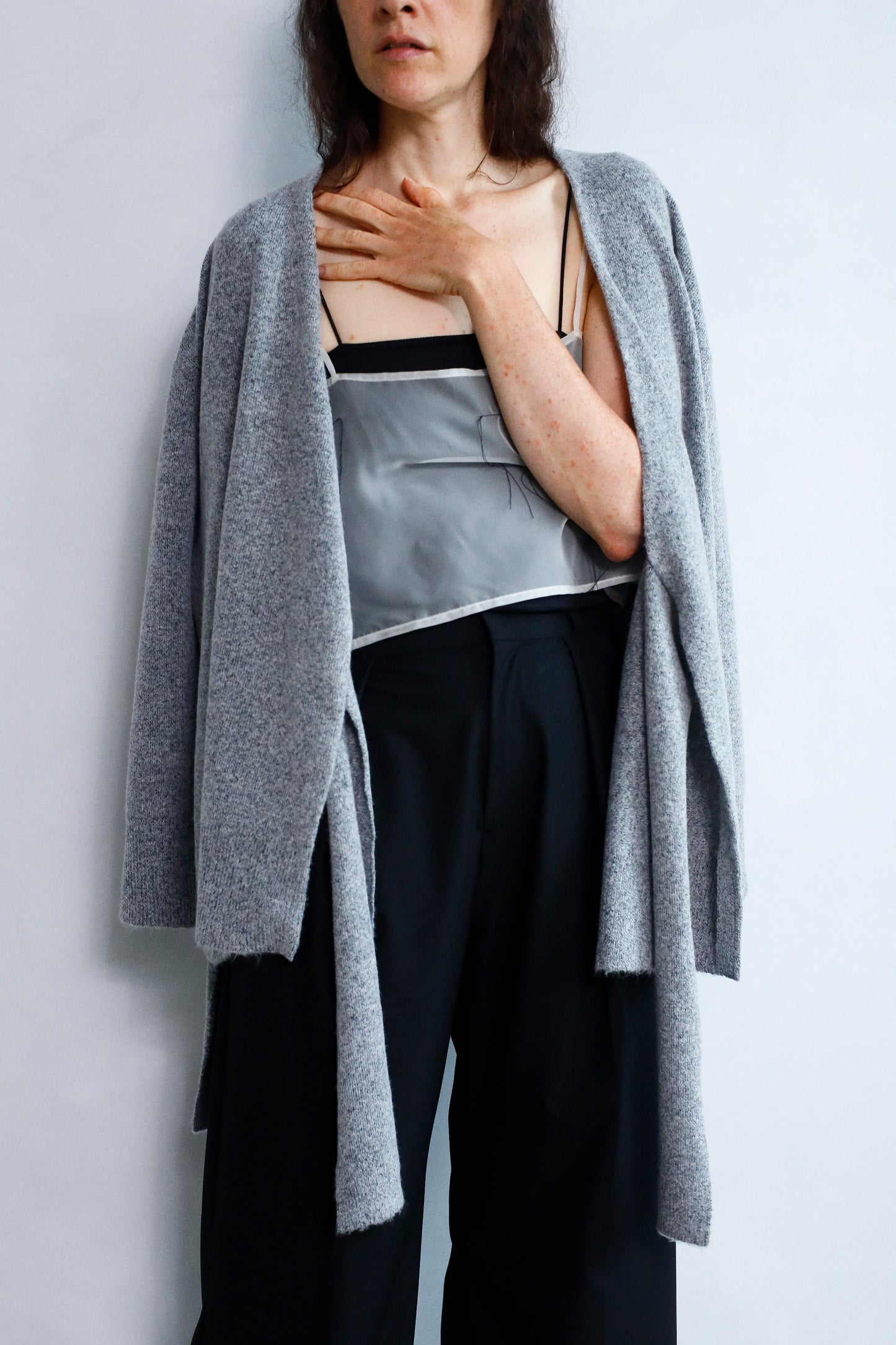 Cachecoeur Knit Cardigan / GRAY