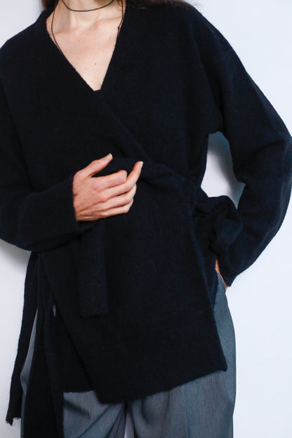 Cachecoeur Knit Cardigan / BLACK