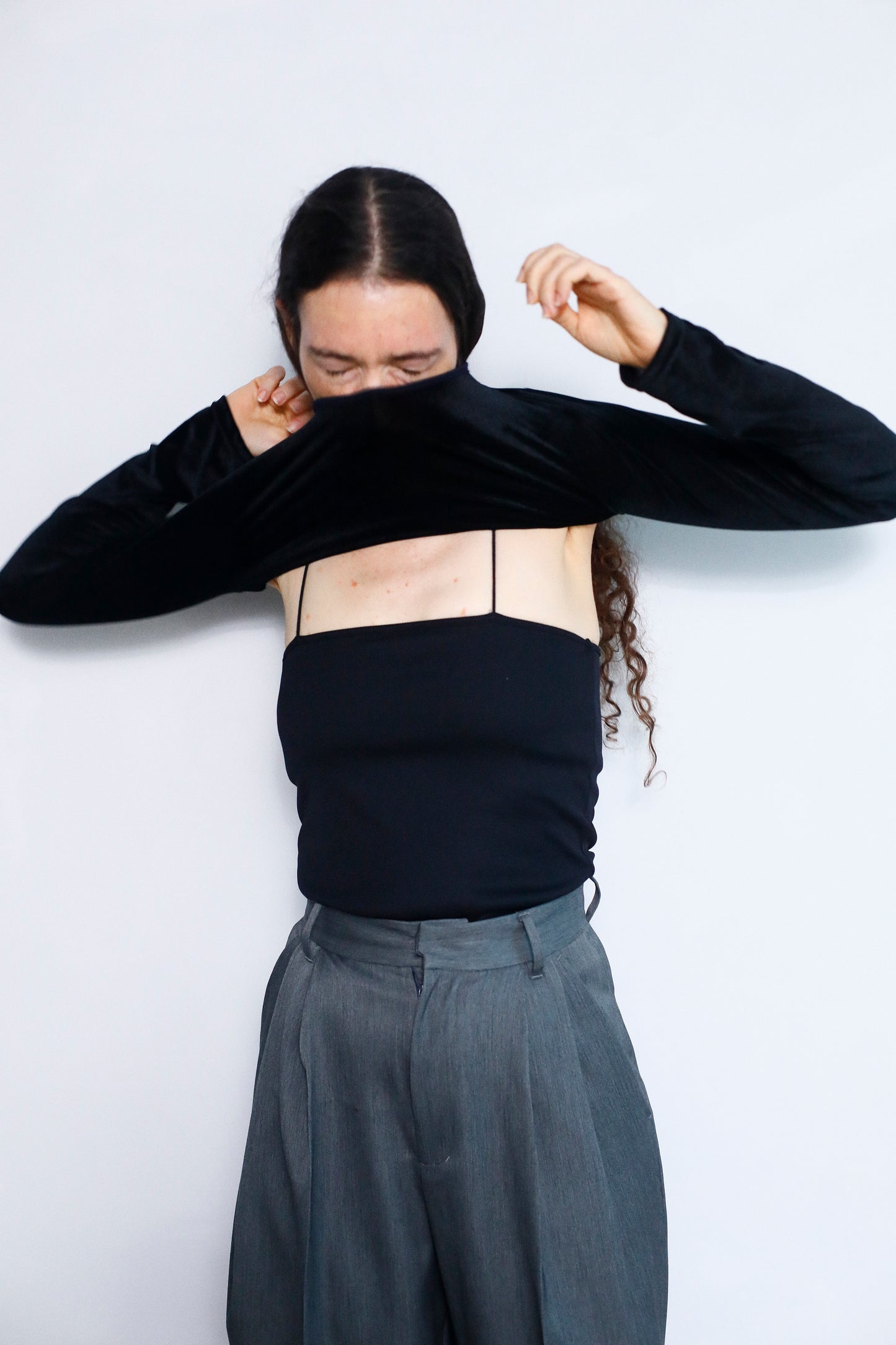Velour Pullover / BLACK