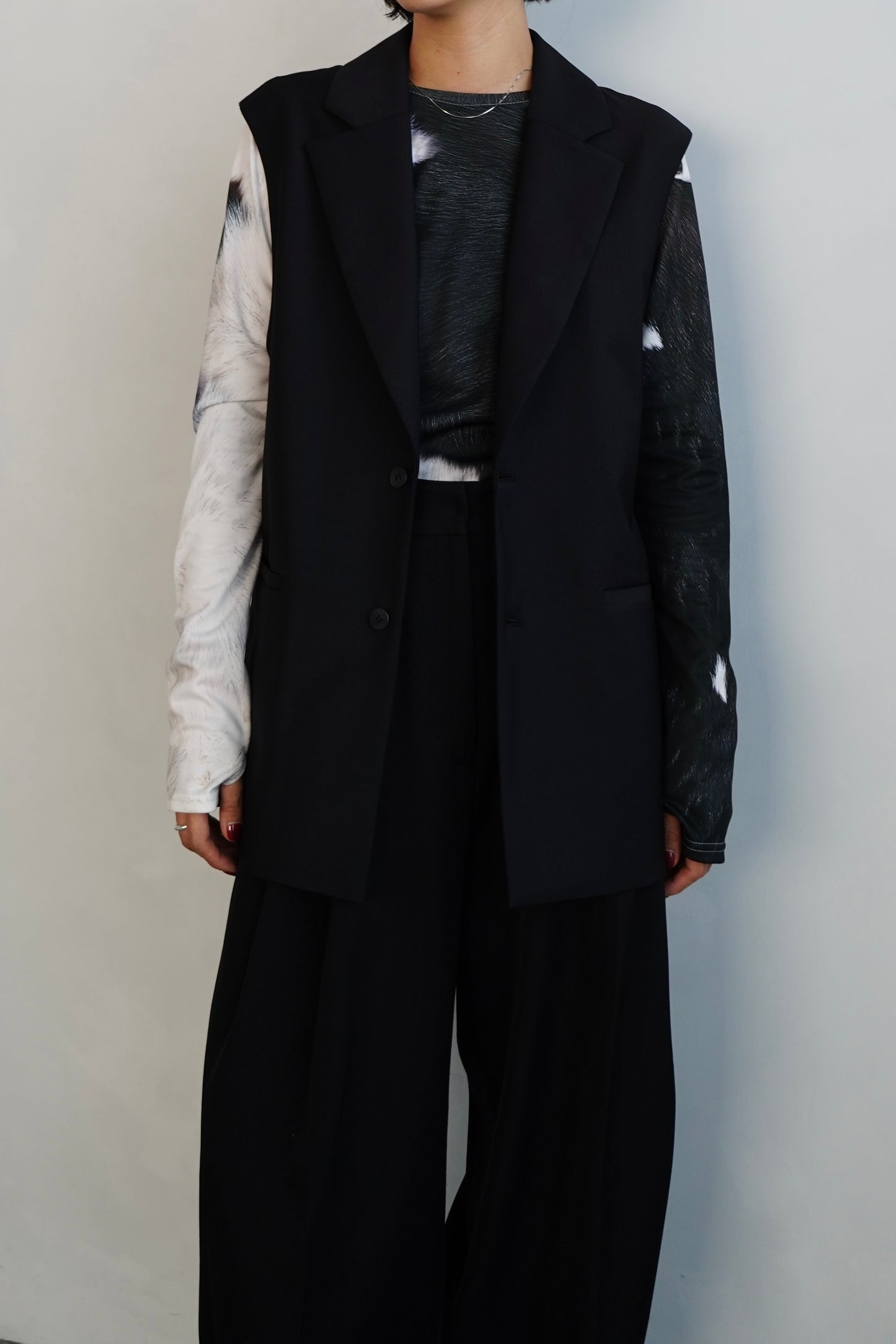 Tailored Vest / BLACK