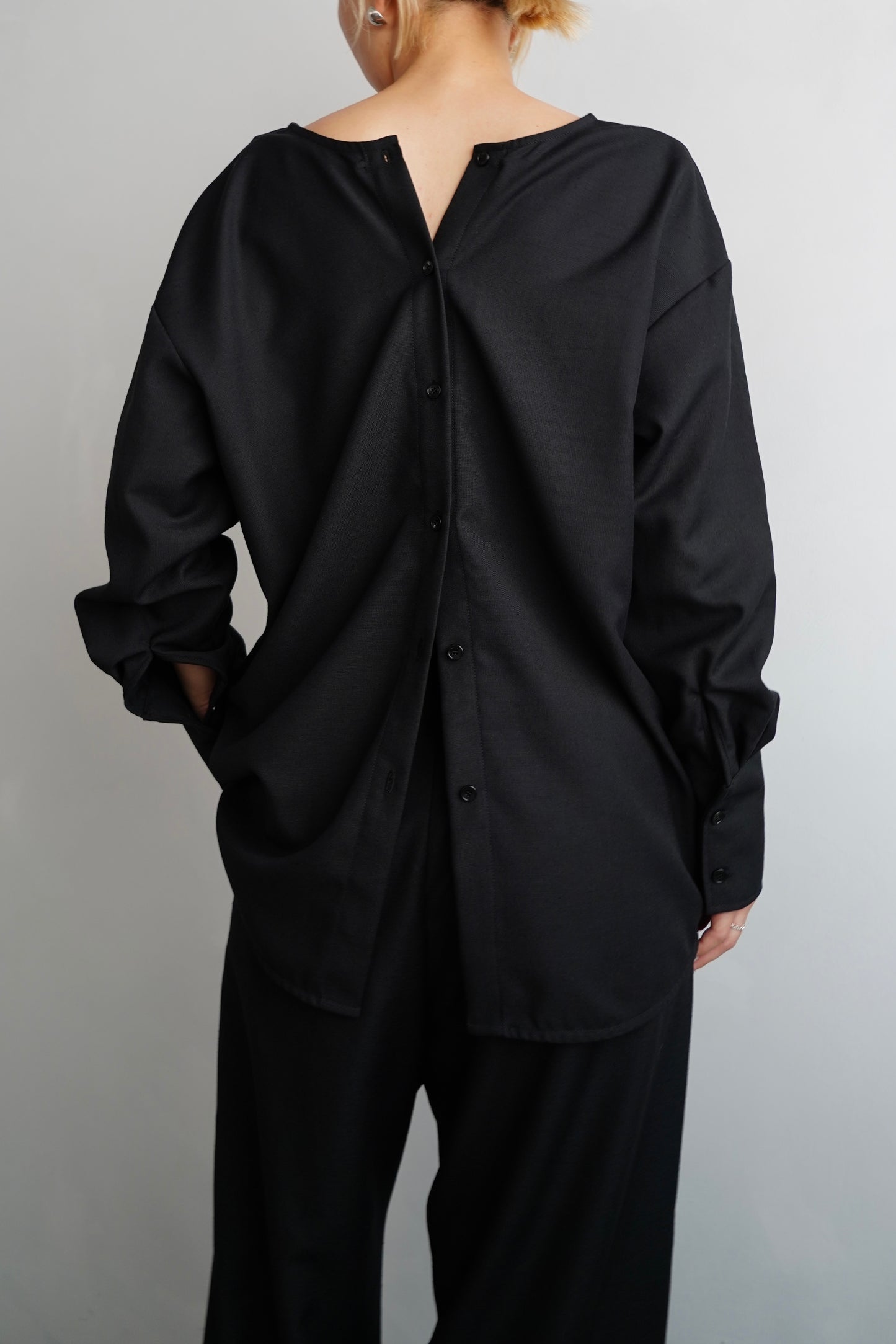 Nocollar Strap Shirts / BLACK -9月20−25日発送-