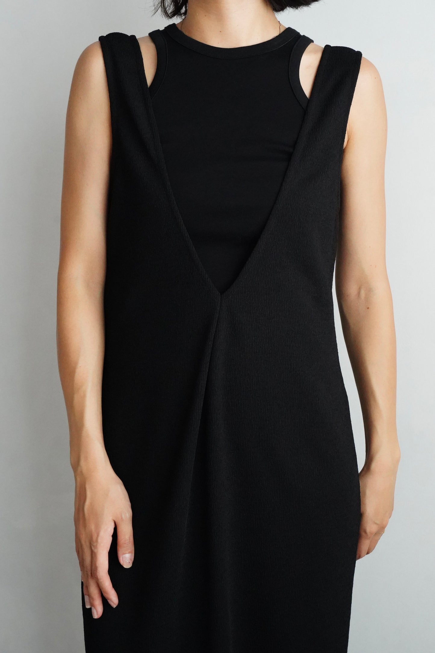 Vneck Jersey Dress / BLACK -9月15-20日発送-