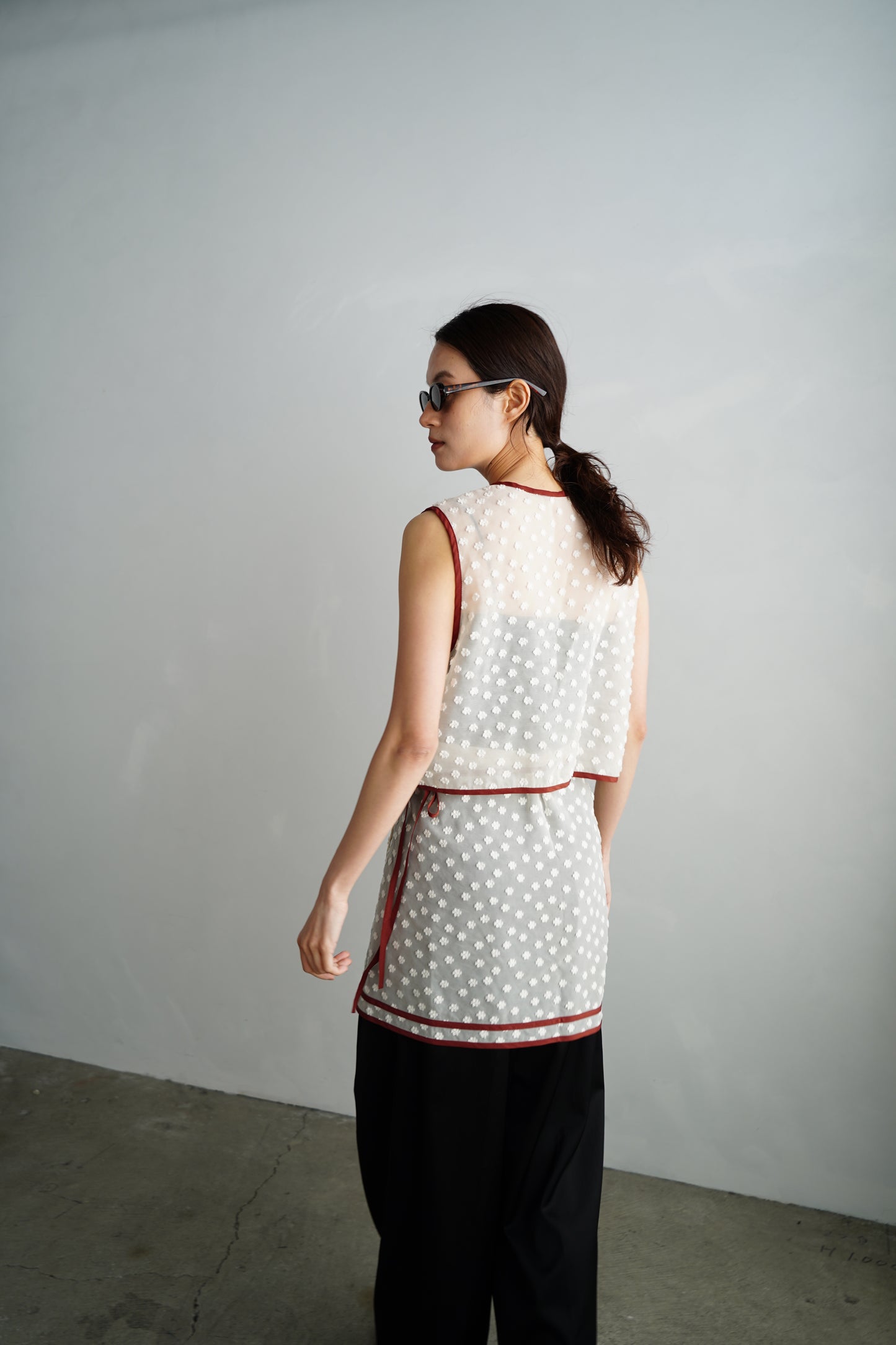 Cut  Lace Wrap Skirt / CREAM