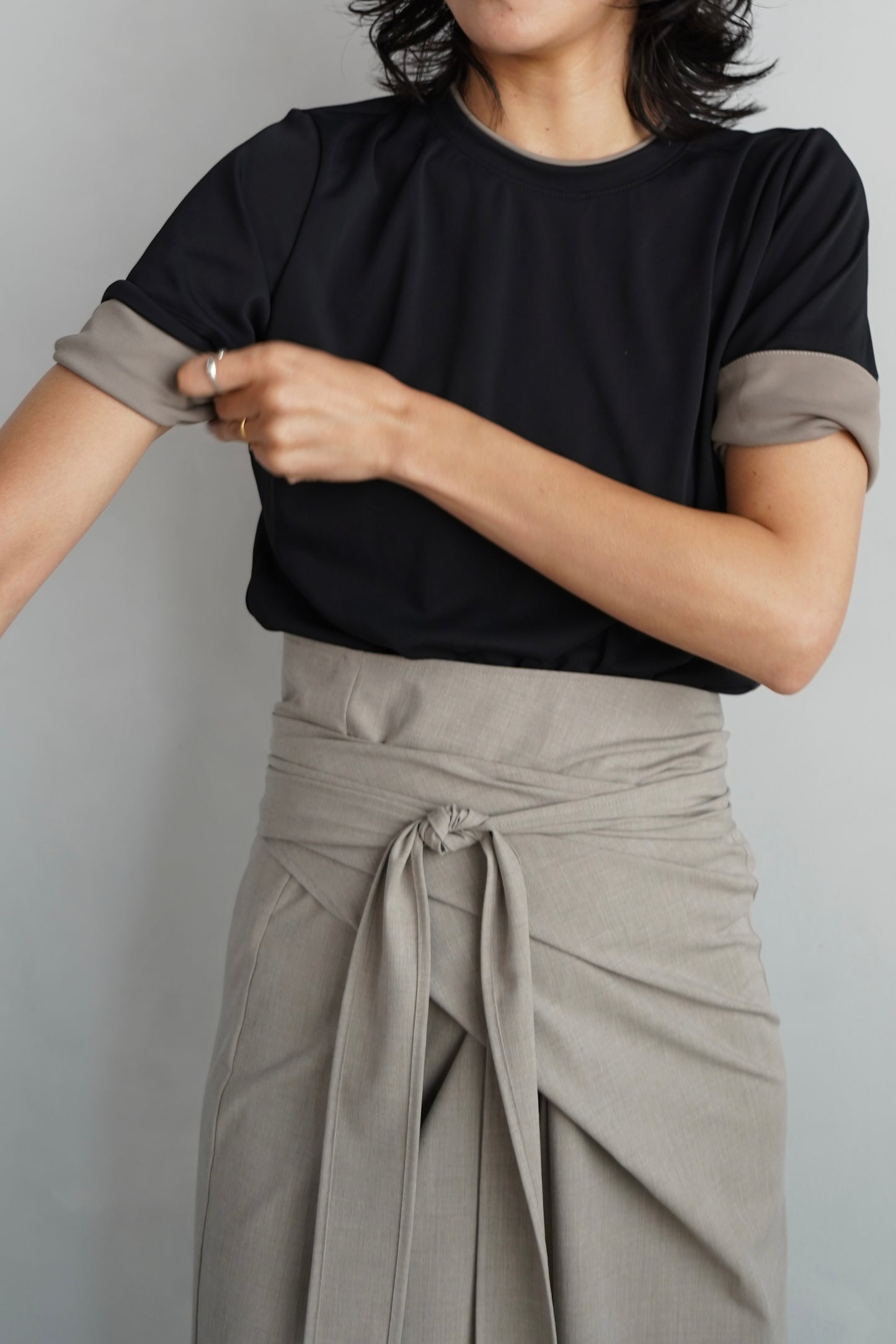 Smooth Tee / BLACK×BEIGE