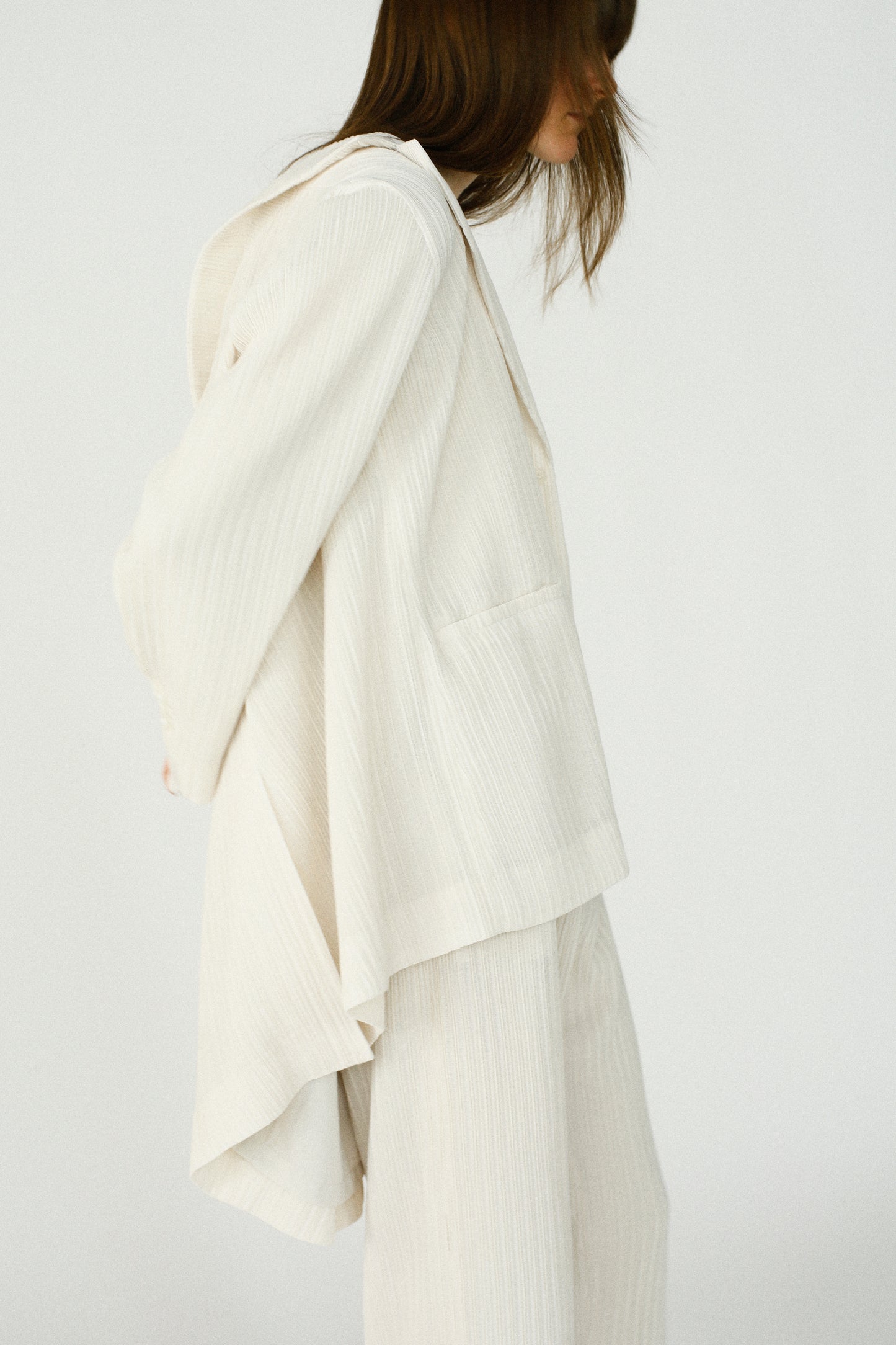 Pleats Tailored Jacket / OFFWHITE -4月5日発送-