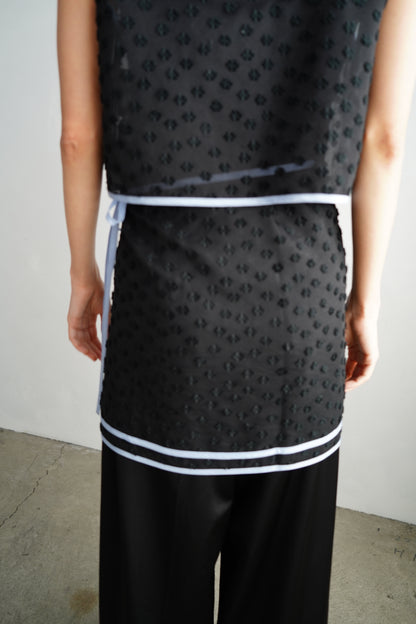 Cut  Lace Wrap Skirt / BLACK