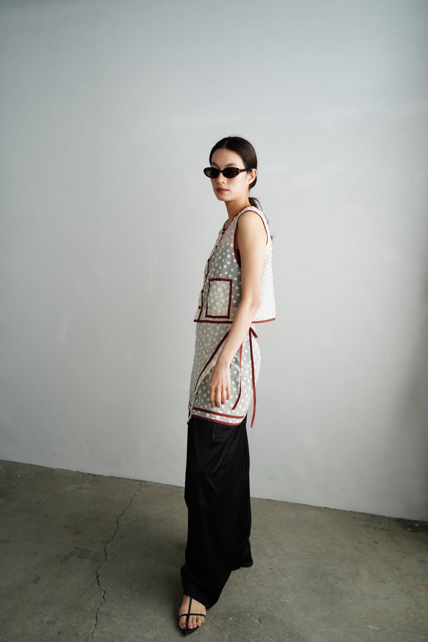 Cut  Lace Wrap Skirt / CREAM