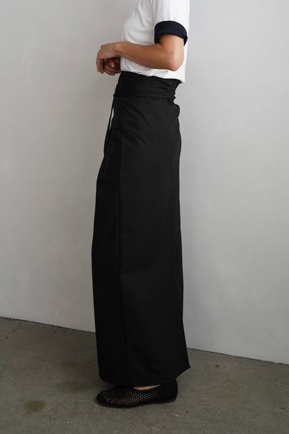 Essential Wrap Skirt / BLACK -8月28日発送-