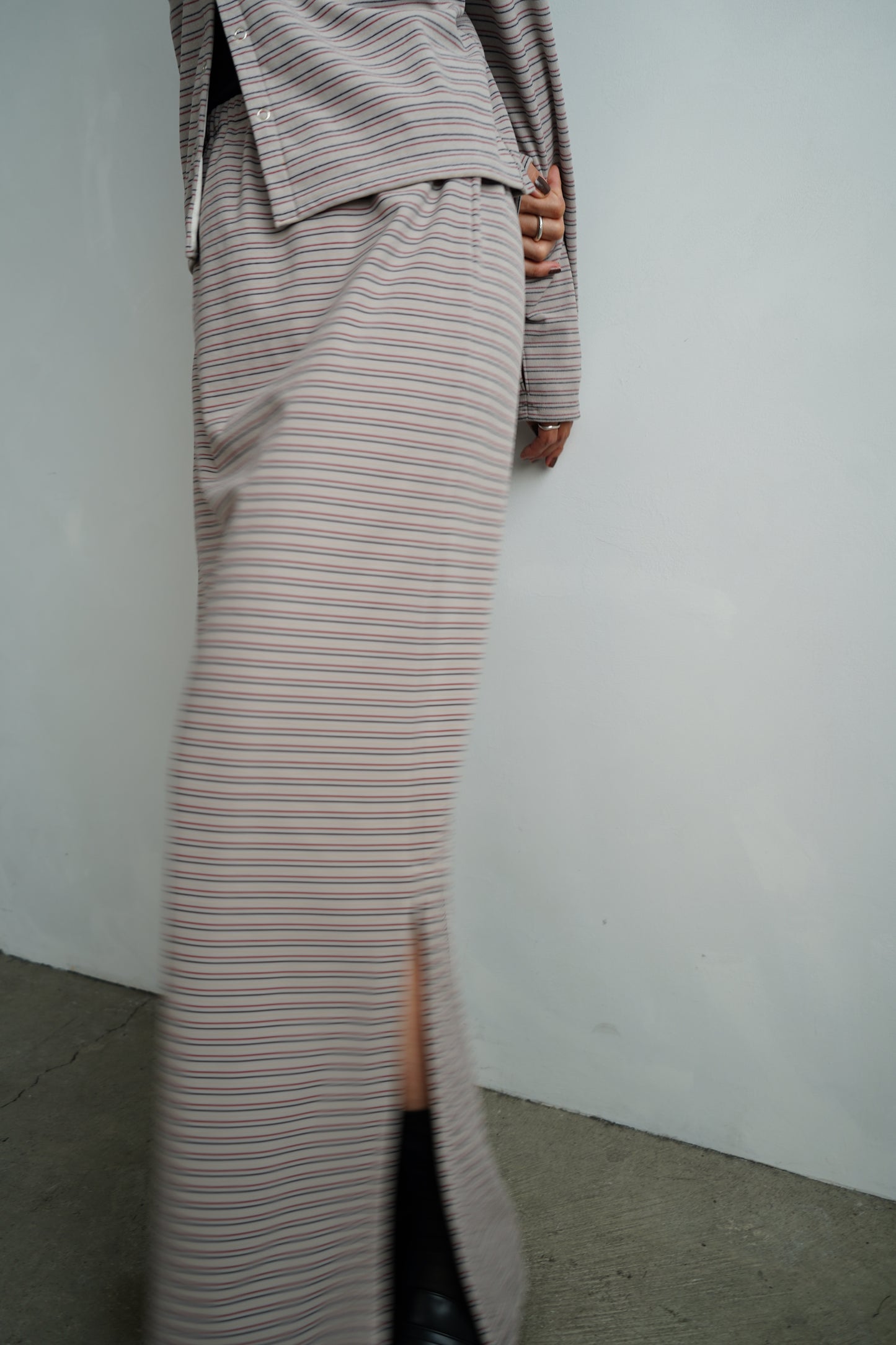 Plush Multi Border Skirt / GRAY -10月5-10日発送-