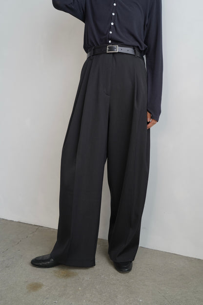 Wool Tuck Pants / BLACK -10月23日発送-