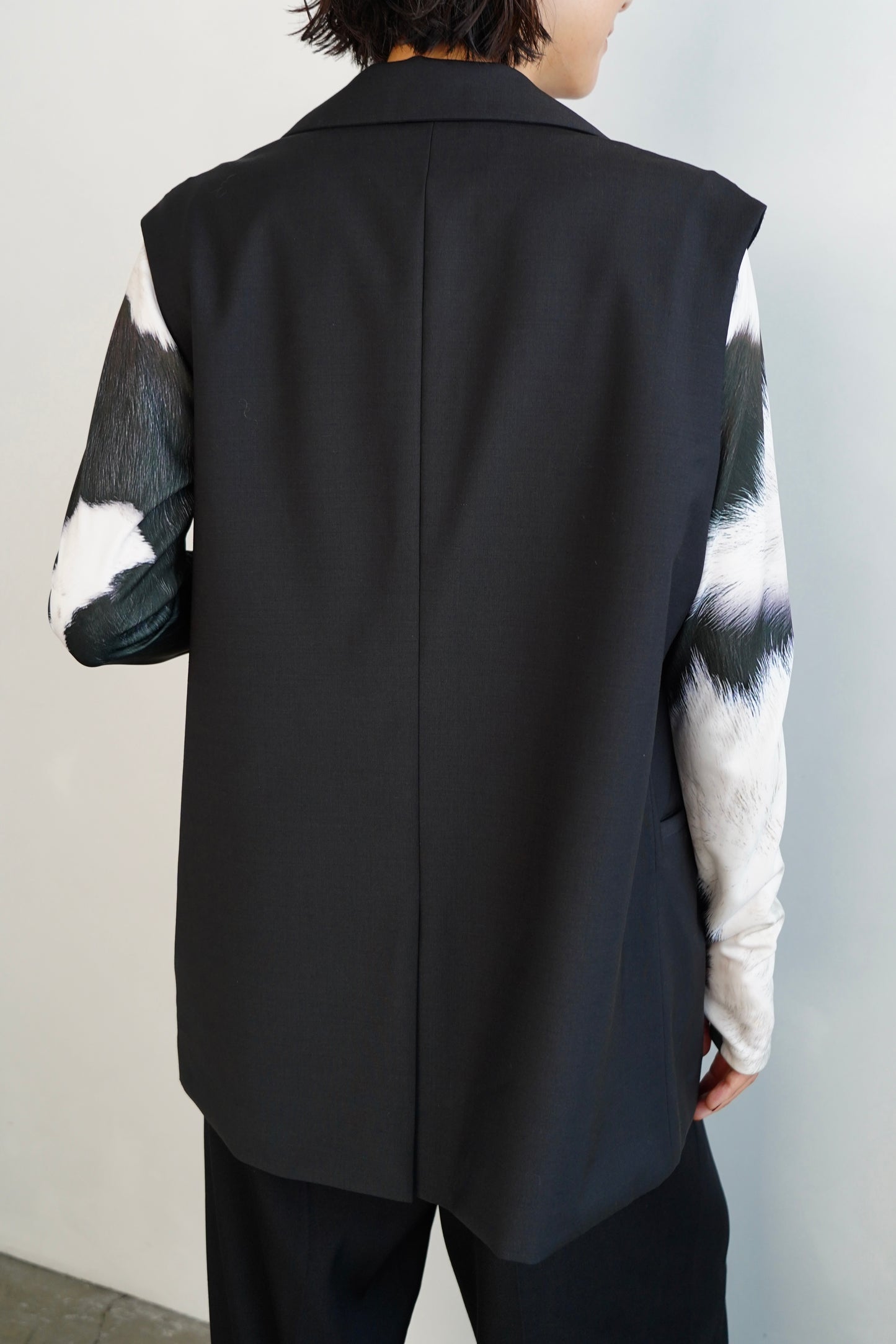 Tailored Vest / BLACK