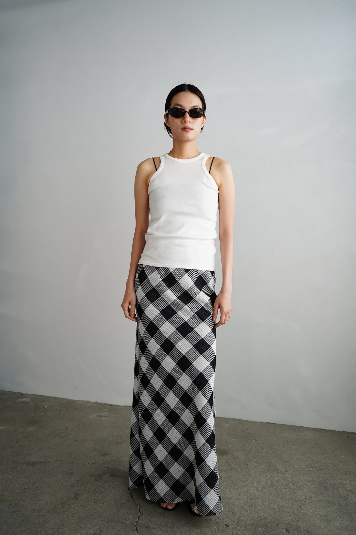 Mesh Plaid Skirt / BLACKWHITE