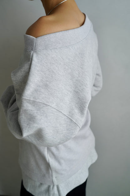 Offshoulder Sweat / GRAY -12月5日発送-