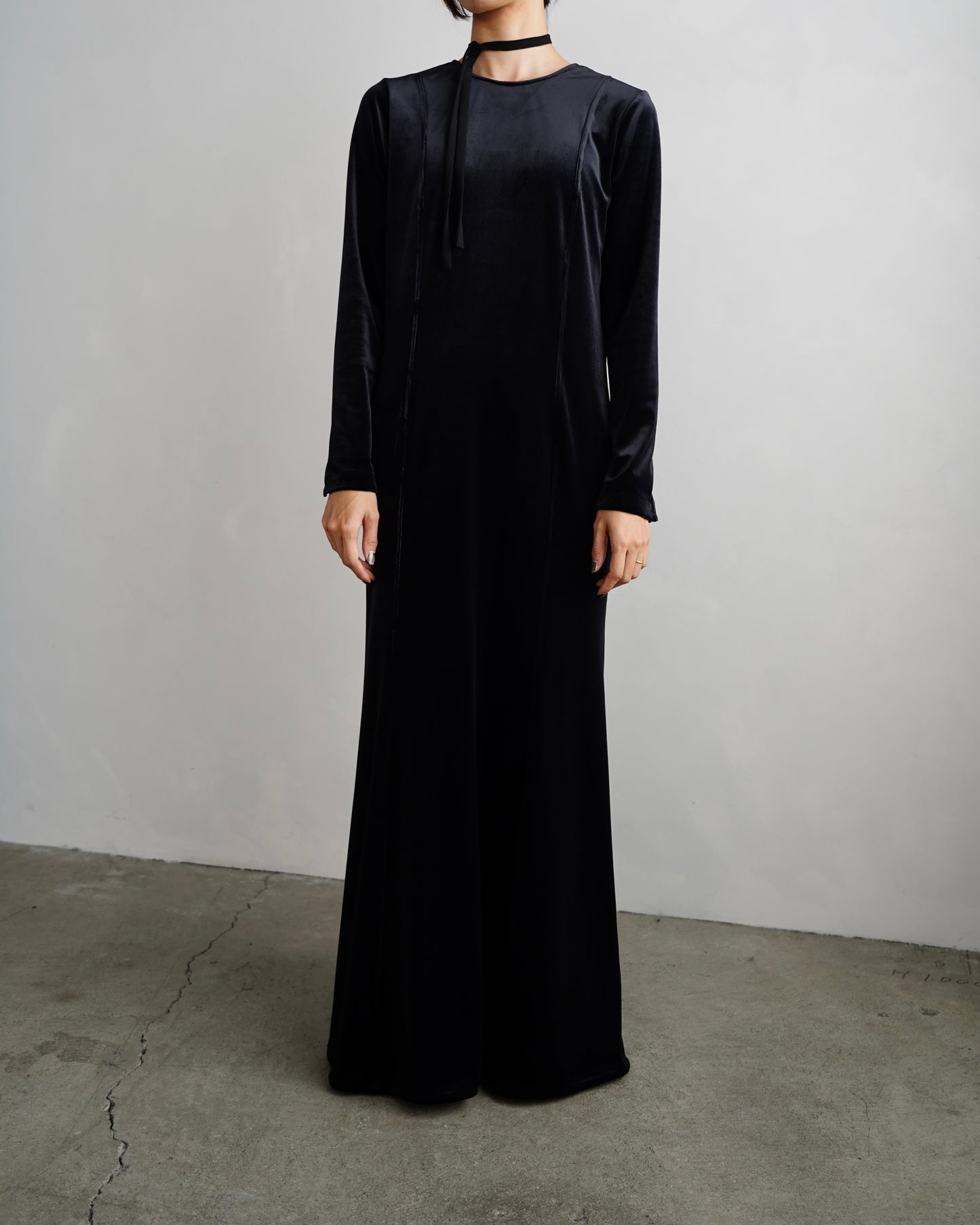 Velour Backopen Dress / BLACK -12月15日発送-