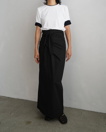 Essential Wrap Skirt / BLACK -8月28日発送-