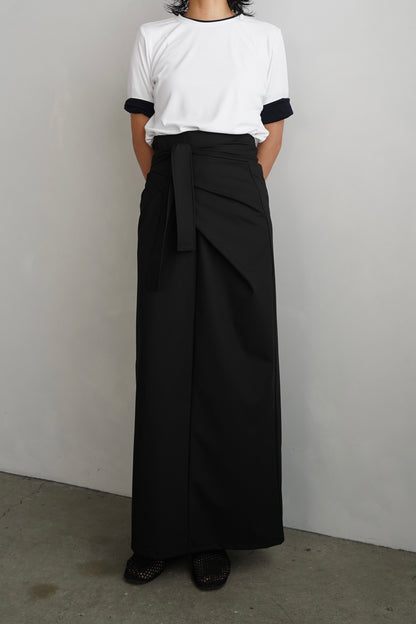 Essential Wrap Skirt / BLACK -8月28日発送-