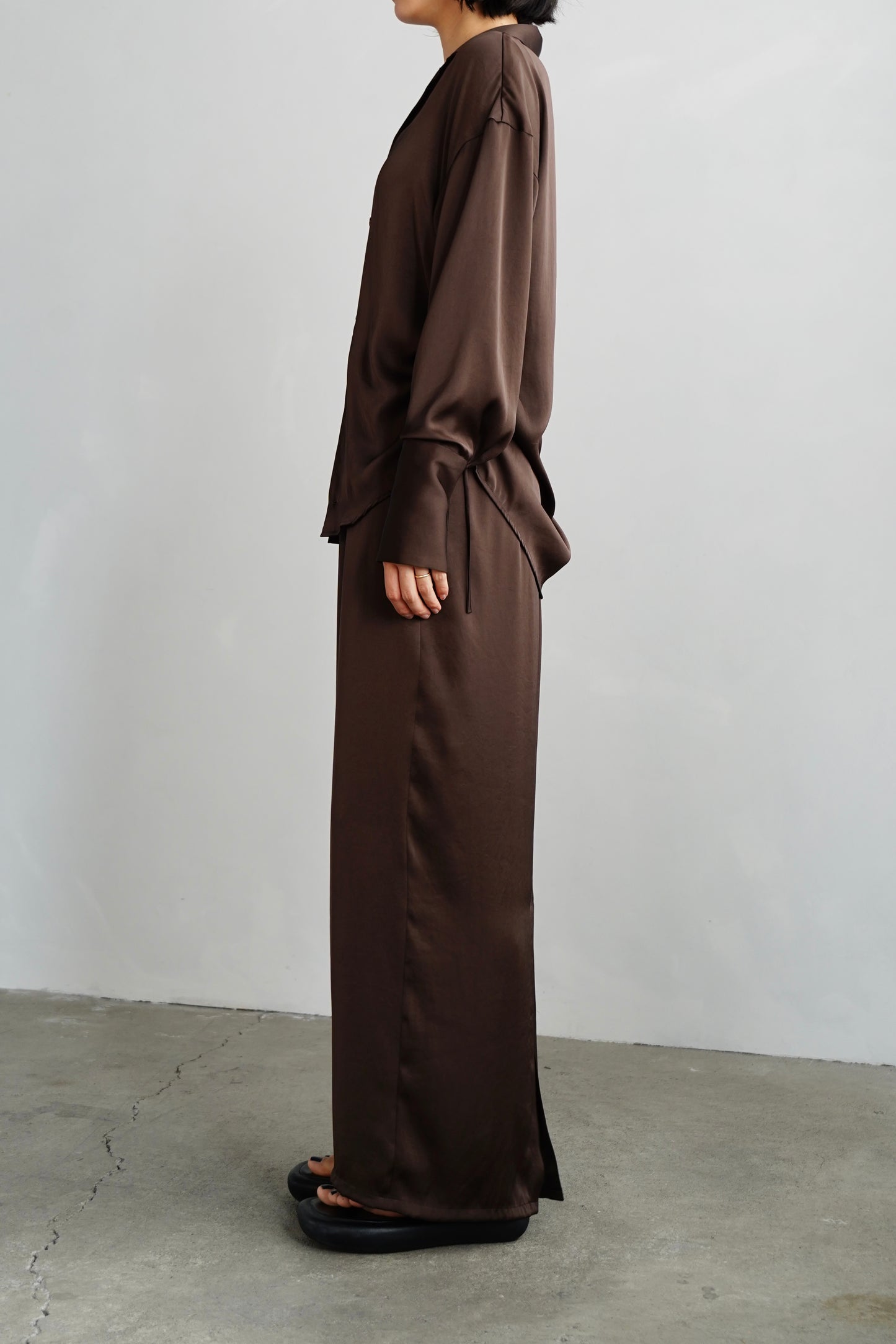 Satin Tight Skirts / BROWN -5月23-28日発送-