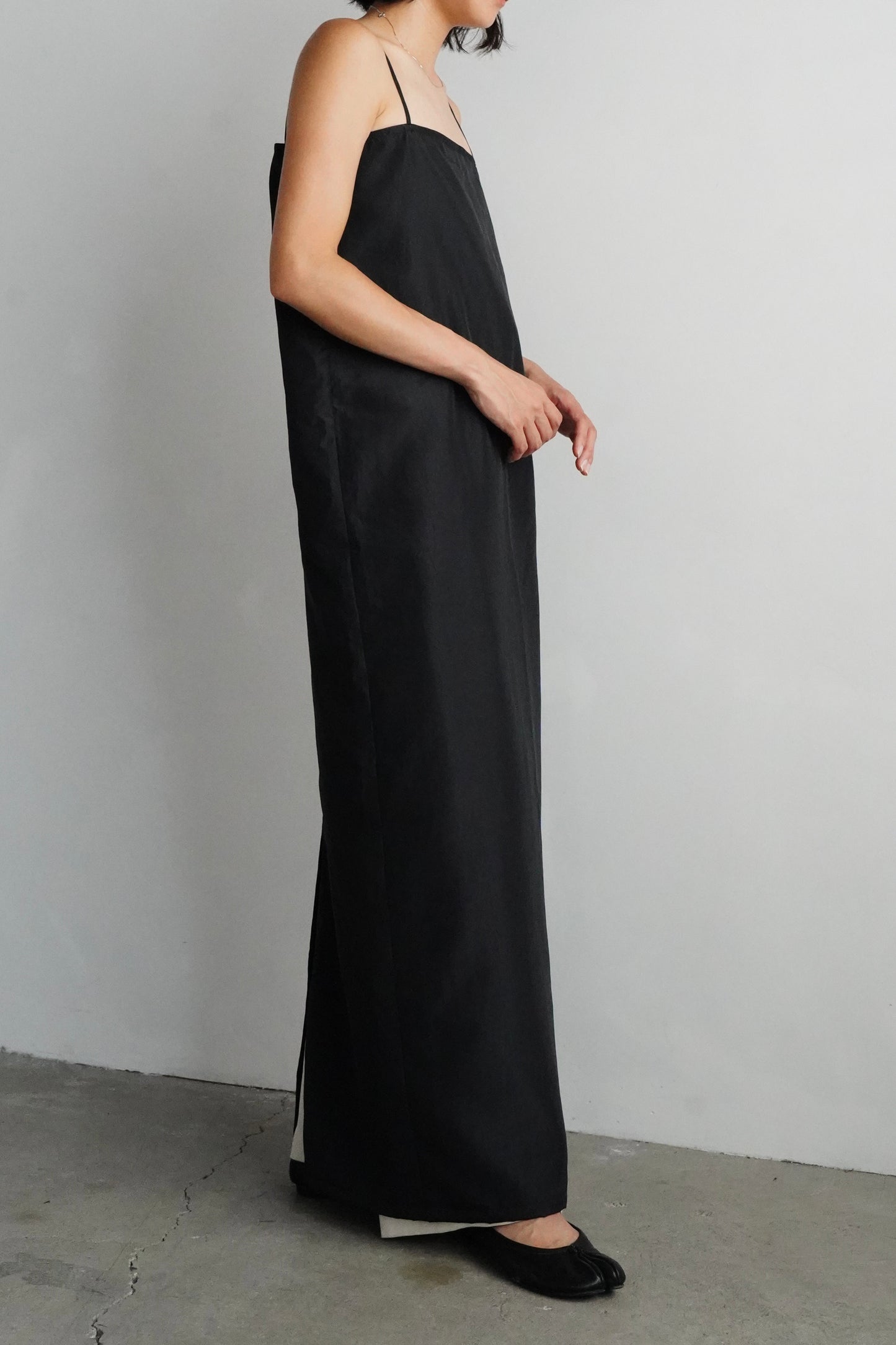 Taffeta Cami Dress / BLACK -9月20-25日発送-