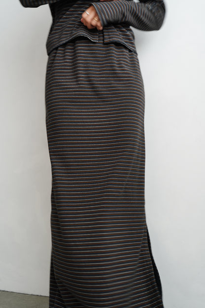 Plush Multi Border Skirt / BLACK -10月5-10日発送-