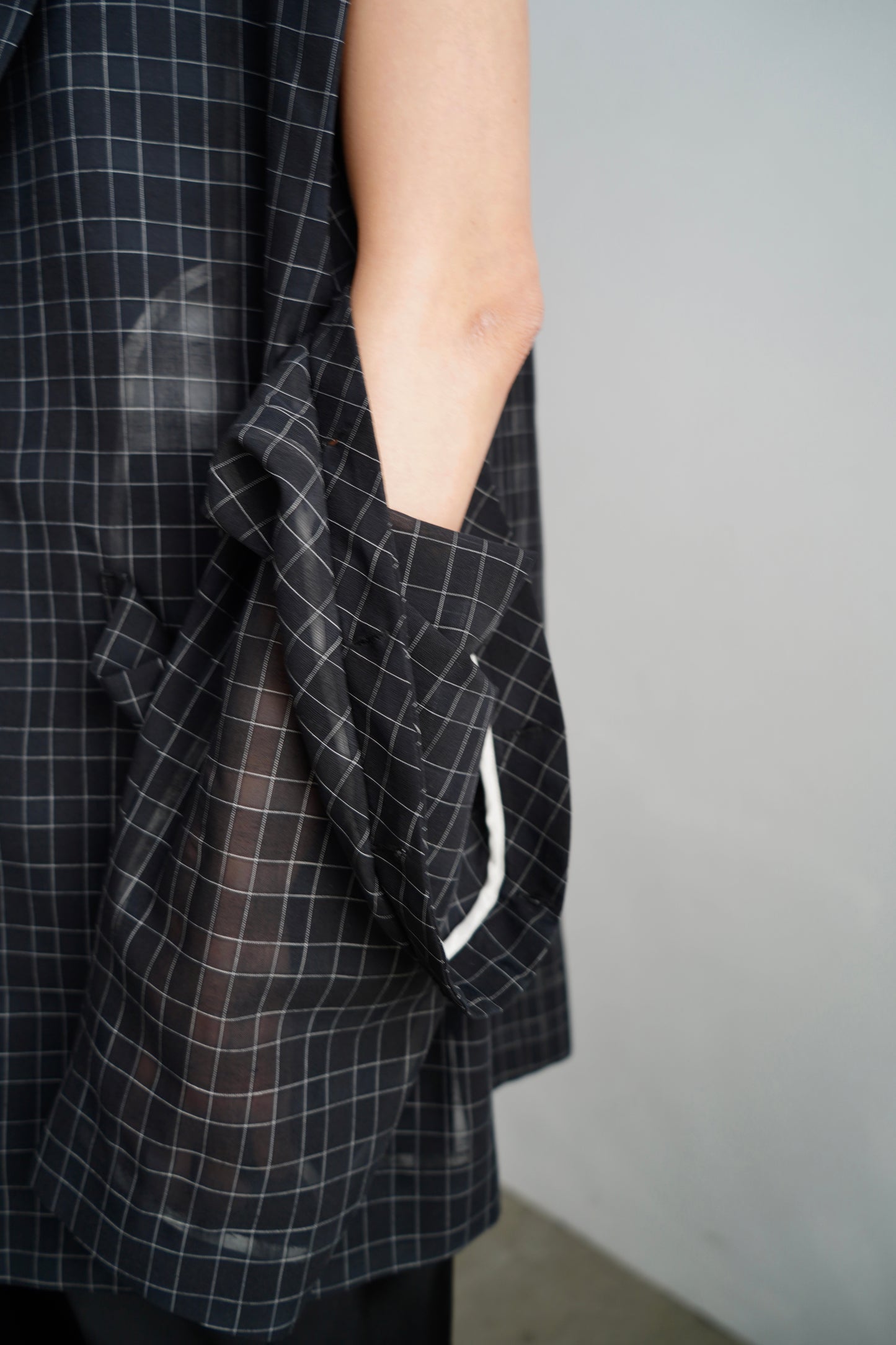 Sheer Plaid Multi Jacket / BLACK