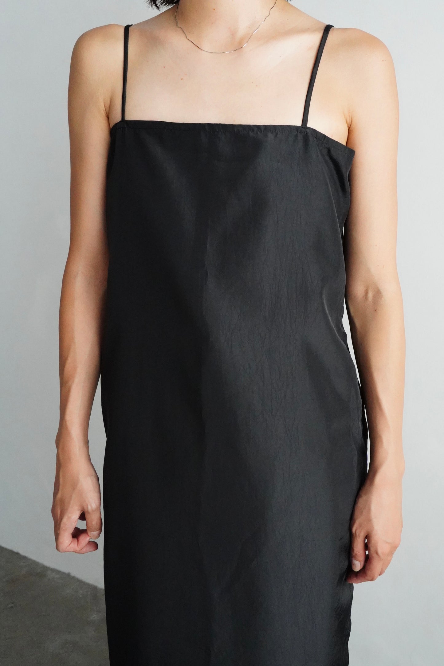 Taffeta Cami Dress / BLACK -9月20-25日発送-