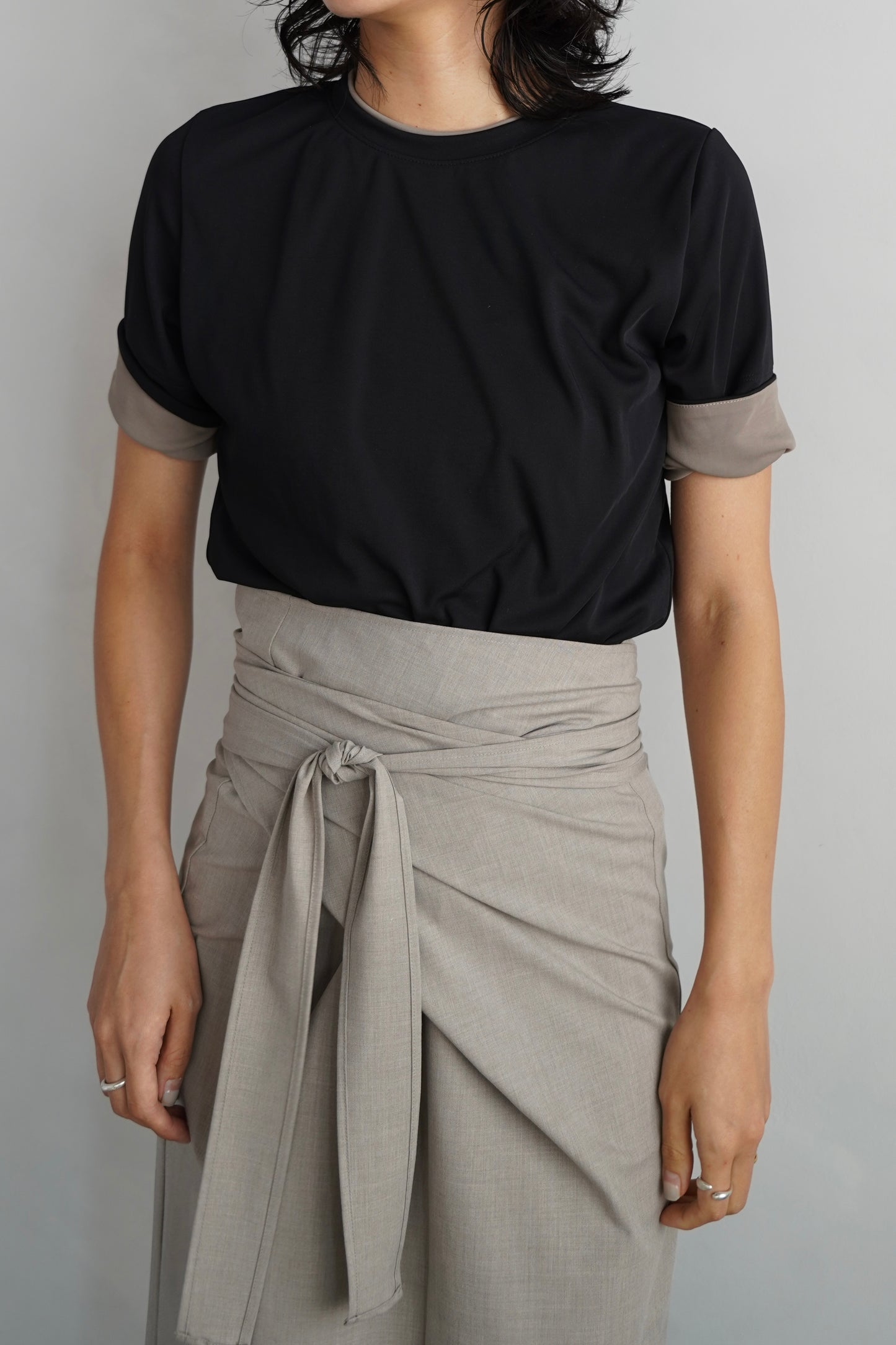 Smooth Tee / BLACK×BEIGE