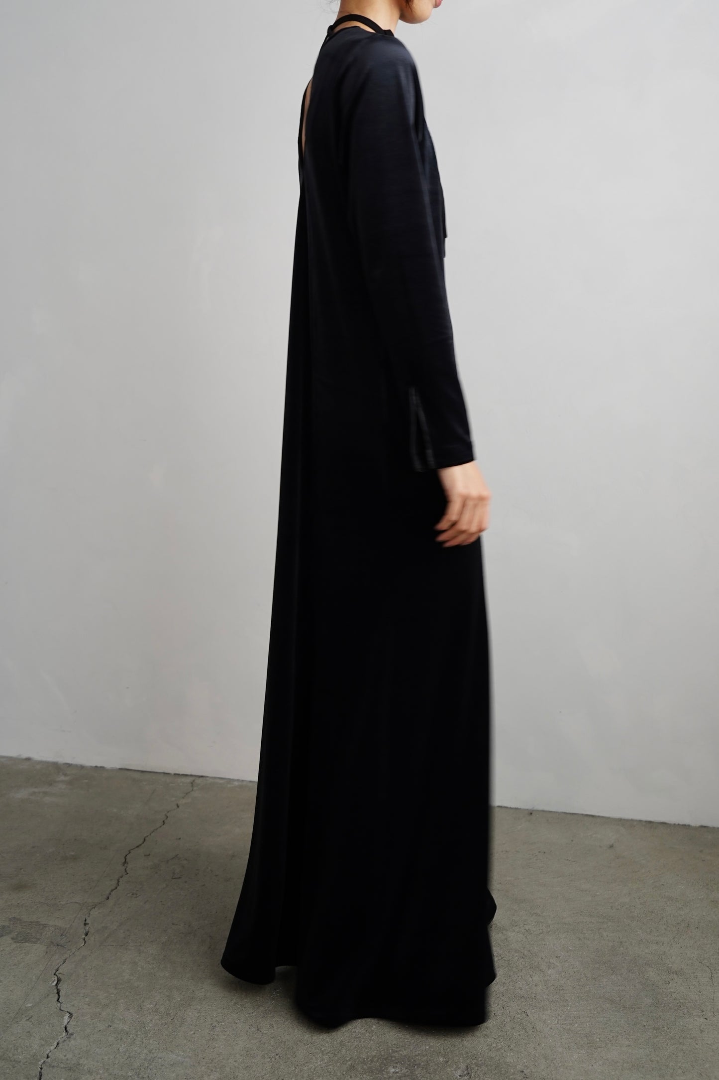 Velour Backopen Dress / BLACK -12月15日発送-