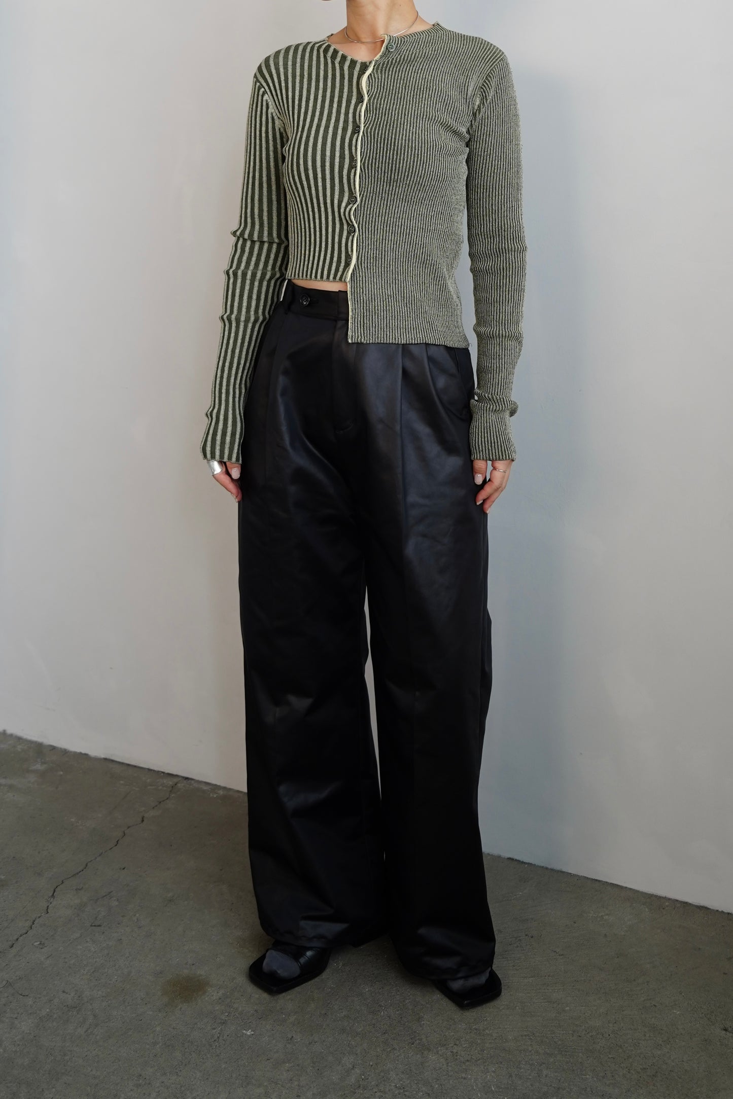 【Restock】Two-Tone Knit Cardigan / KHAKIYEL -11月25-30日発送-