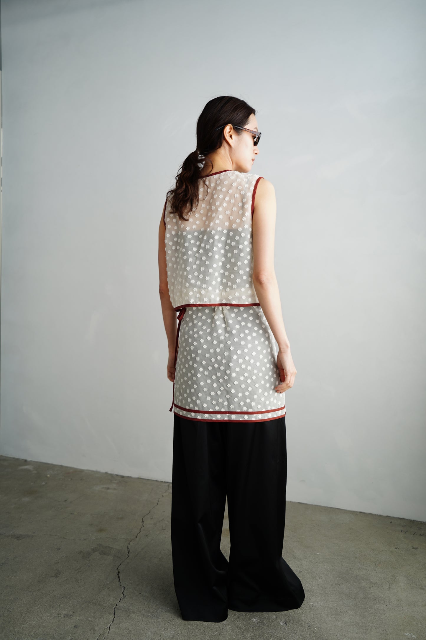 Cut  Lace Wrap Skirt / CREAM