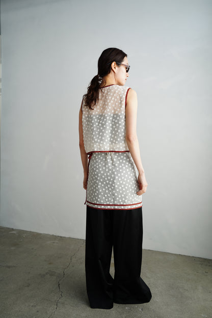 Cut  Lace Wrap Skirt / CREAM