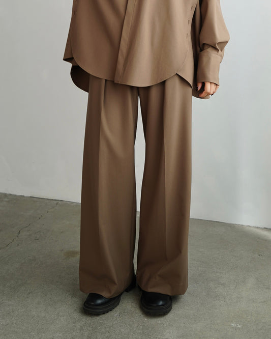 Wide Straight Pants / BROWN