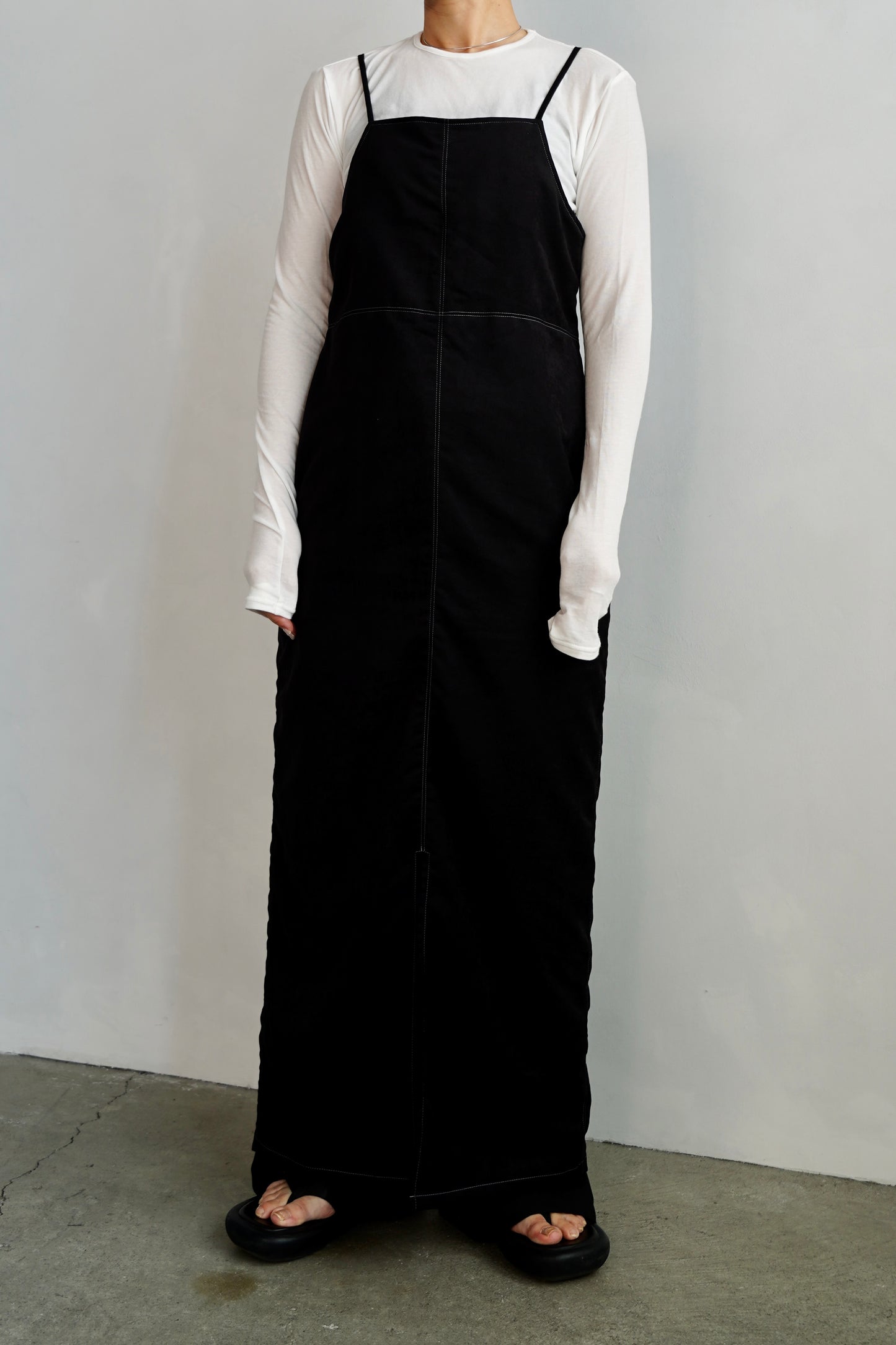 Soft Suede Dress / BLACK -10月20-25日発送-