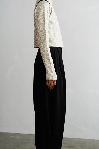Calm Tuck Pants / BLACK