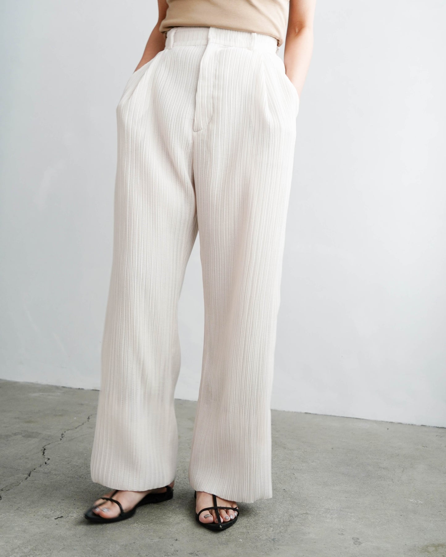 Pleats Pants / OFFWHITE -4月5日発送-