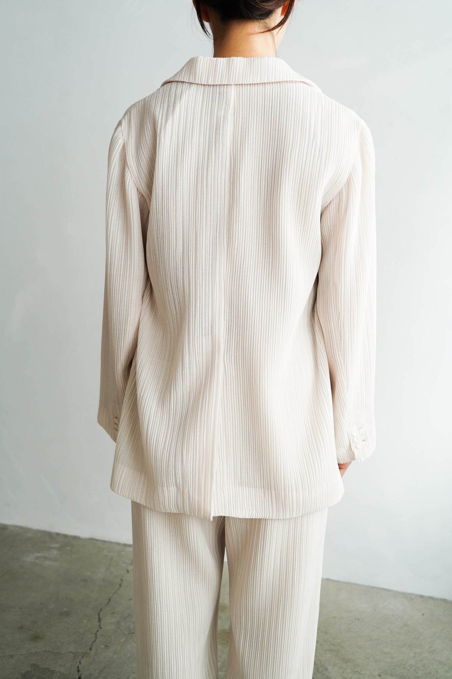 Pleats Tailored Jacket / OFFWHITE -4月5日発送-