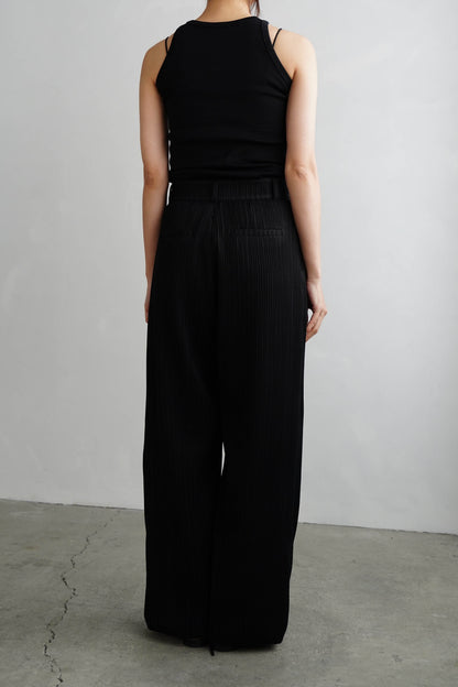 Pleats Pants / BLACK