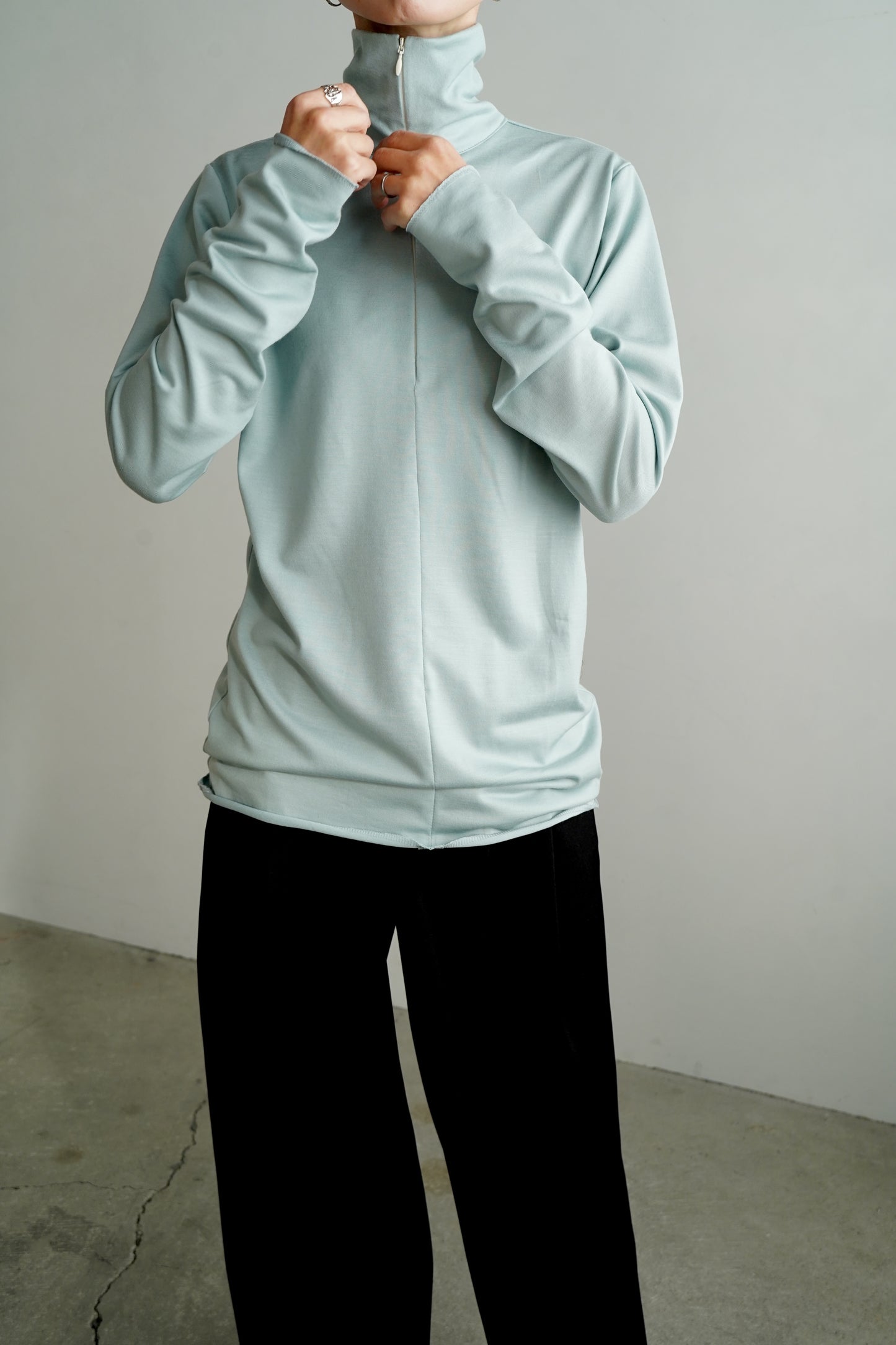 Hineck  Zip Cutsew / LIGHTBLUE -1月15-20日発送-