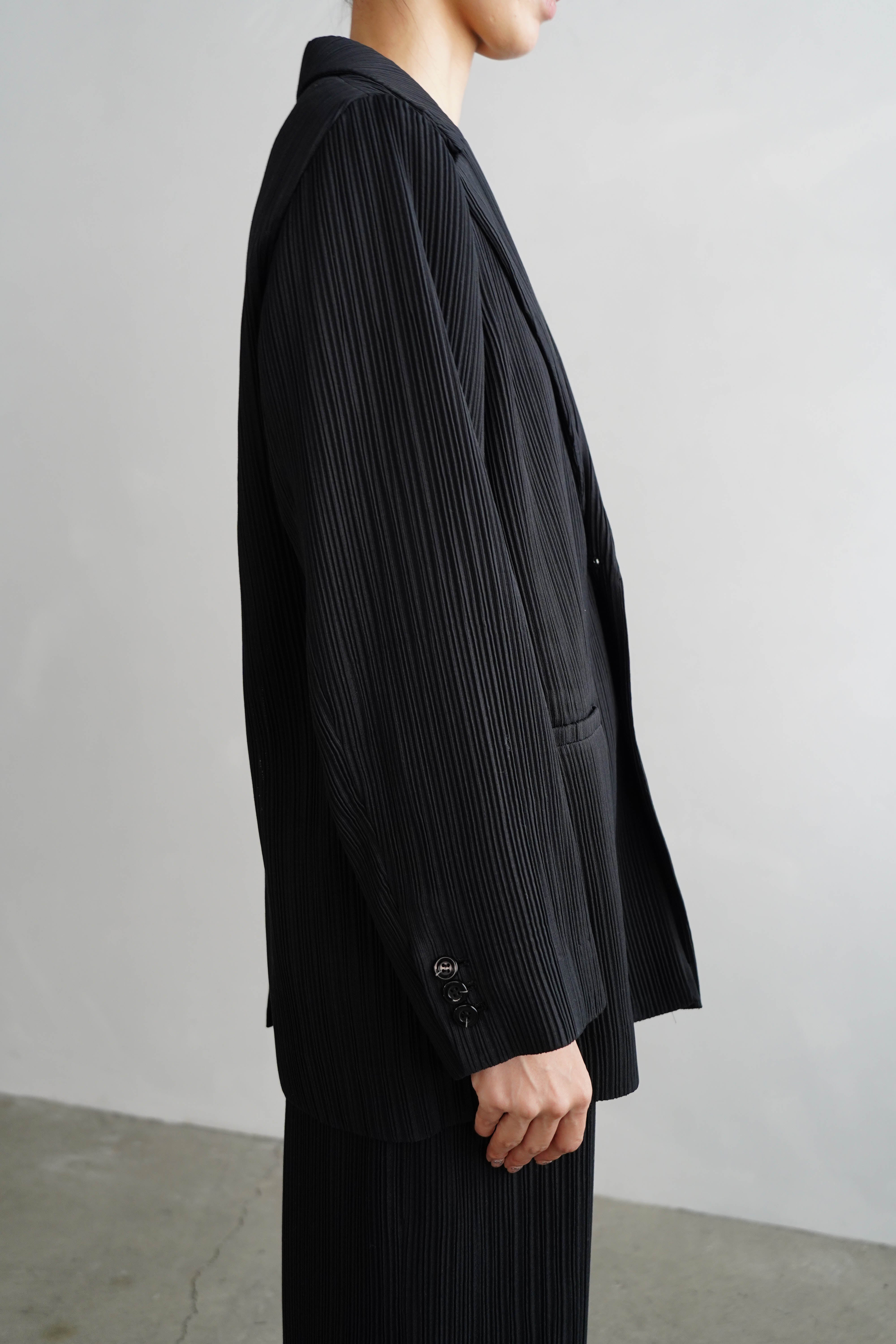 Pleats Tailored Jacket / BLACK -3月31日発送- – &her